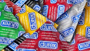 De meest gebruikte smoezen om zonder condoom te vrijen - Vrijen doe je zo!